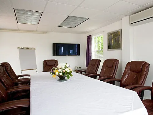 Auberge Seraphine Castries 2*,